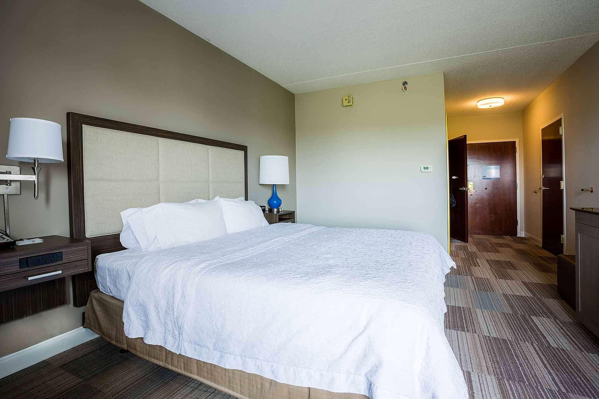 Hampton Inn Съмърсет Екстериор снимка