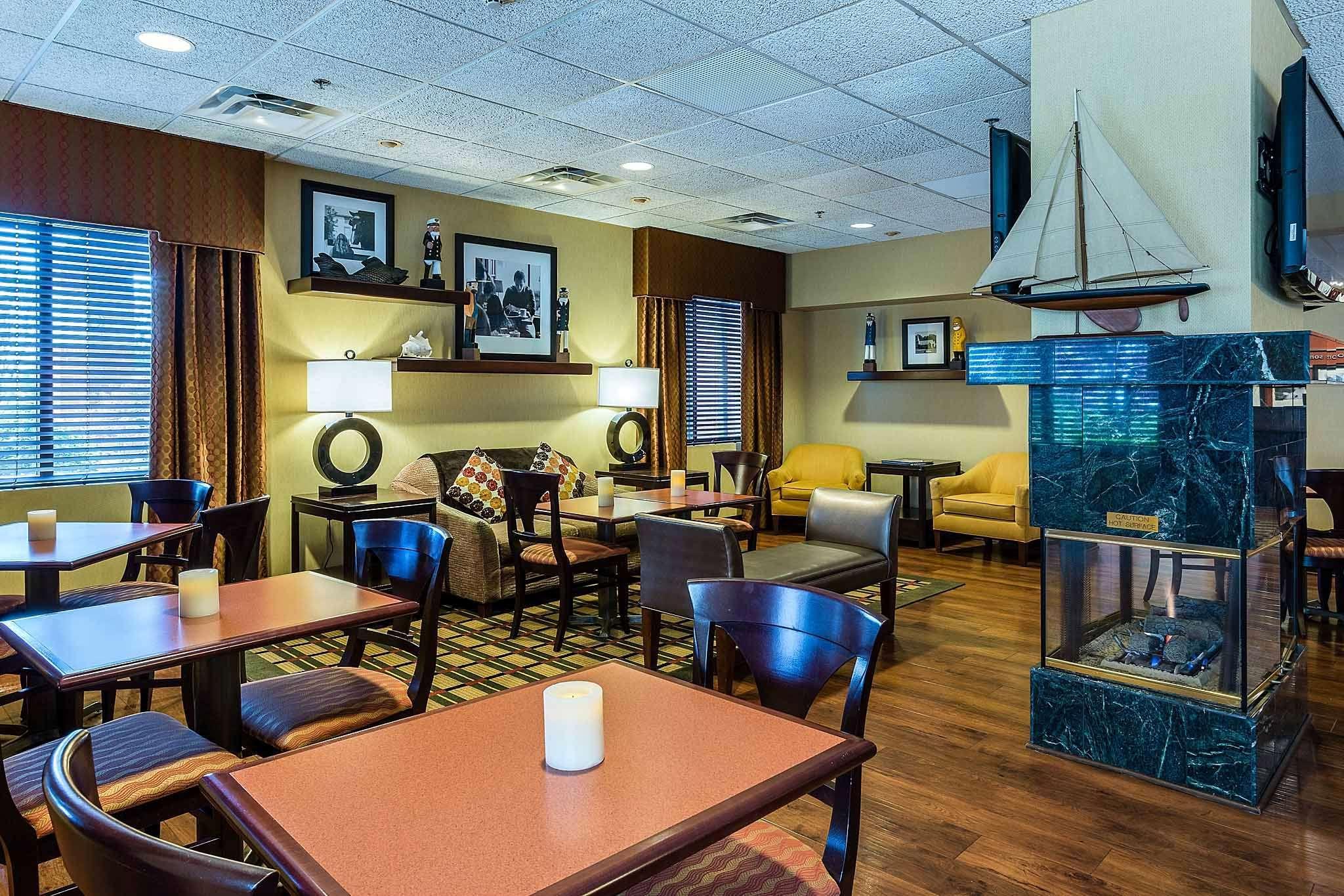 Hampton Inn Съмърсет Екстериор снимка