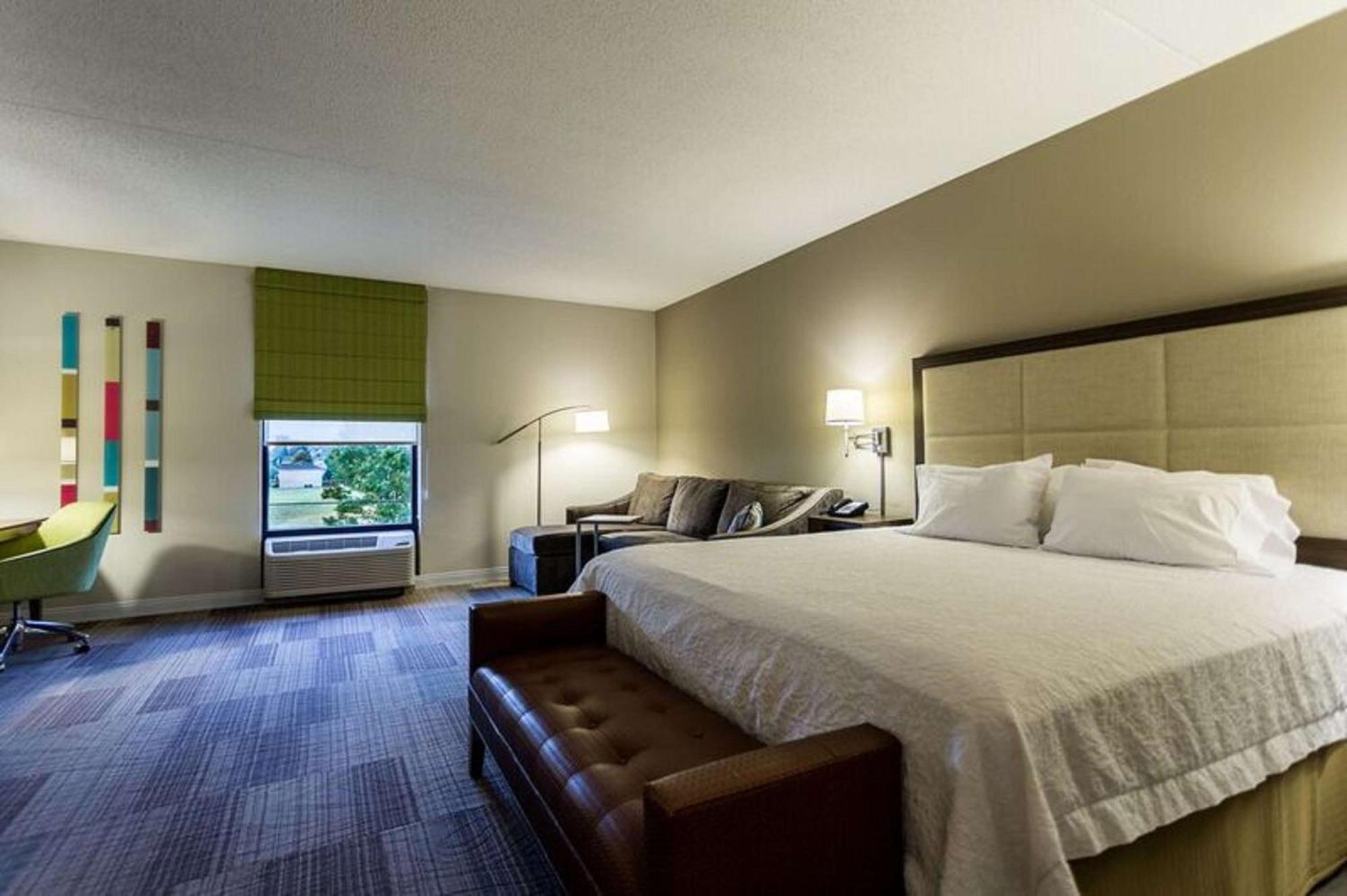 Hampton Inn Съмърсет Екстериор снимка