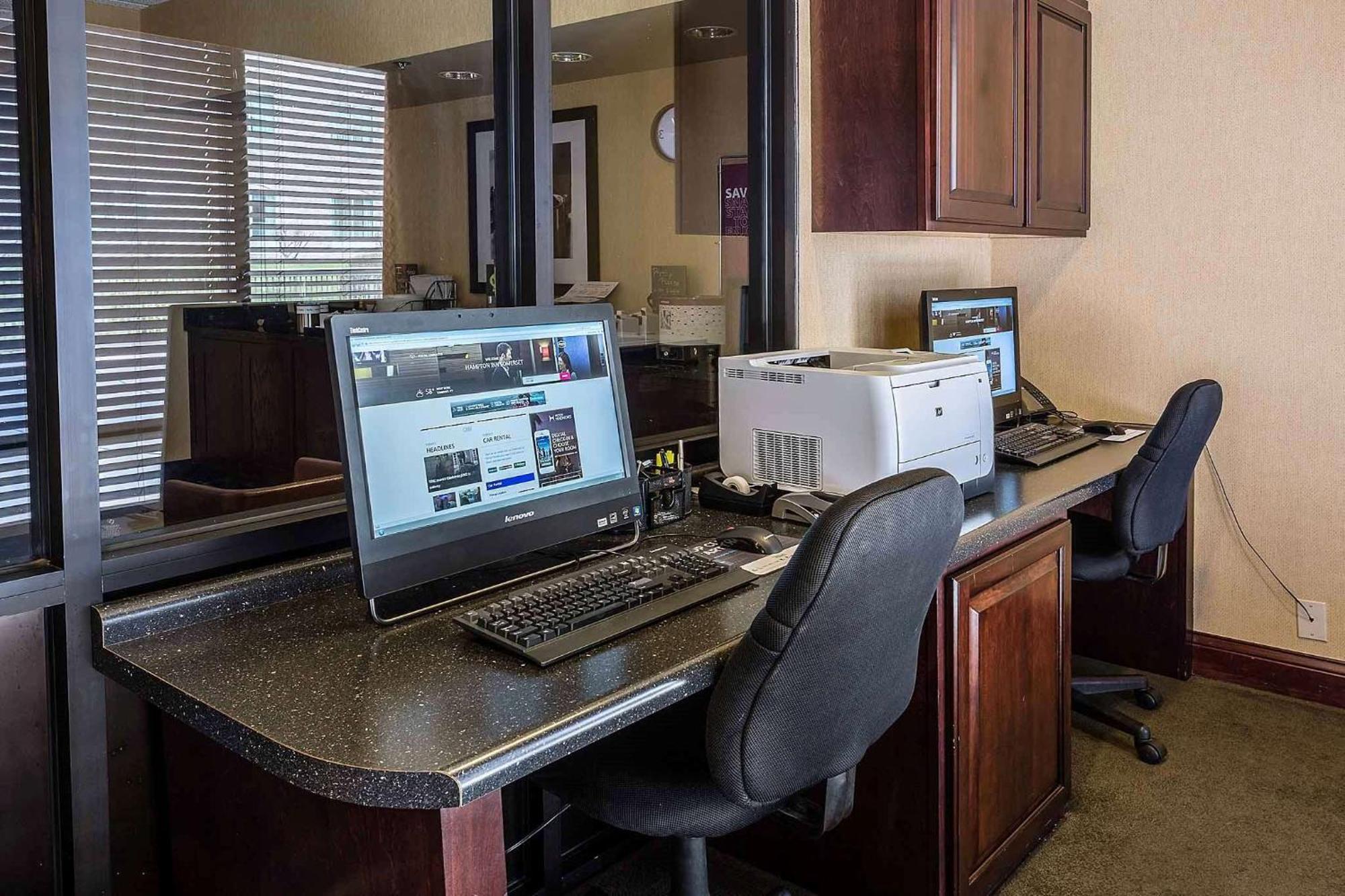 Hampton Inn Съмърсет Екстериор снимка