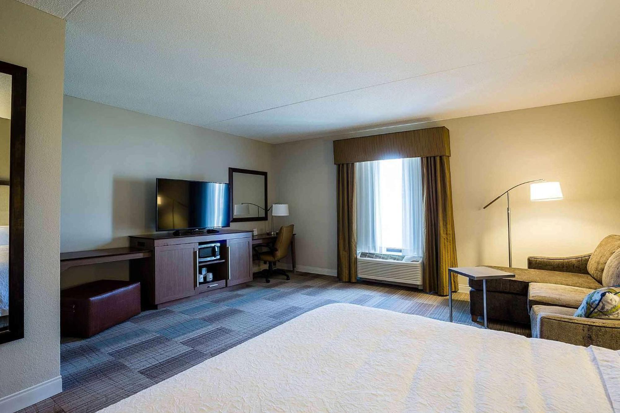 Hampton Inn Съмърсет Екстериор снимка