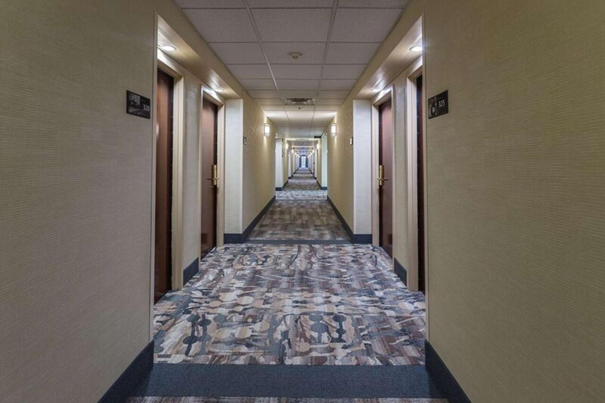 Hampton Inn Съмърсет Екстериор снимка