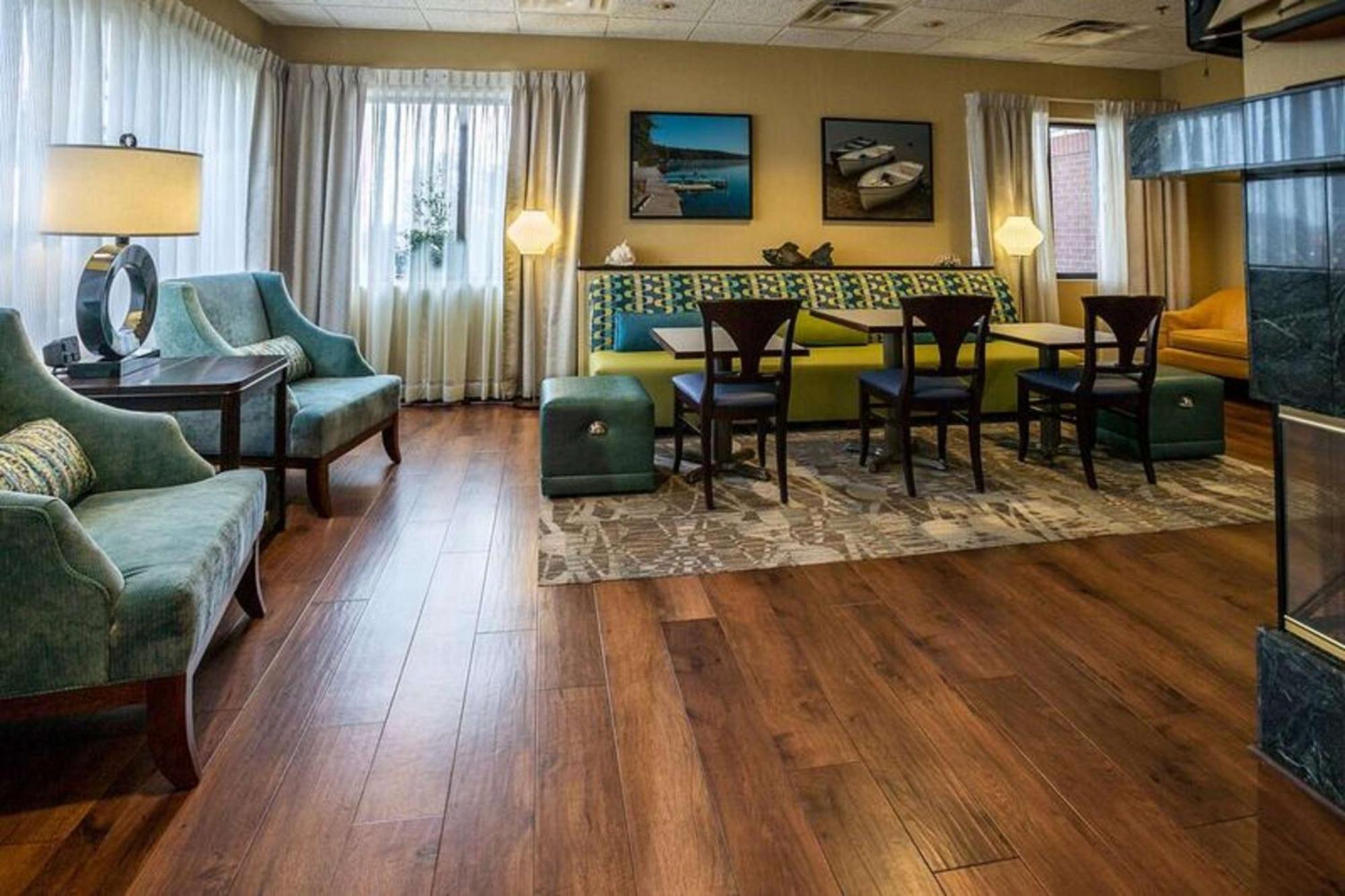 Hampton Inn Съмърсет Екстериор снимка